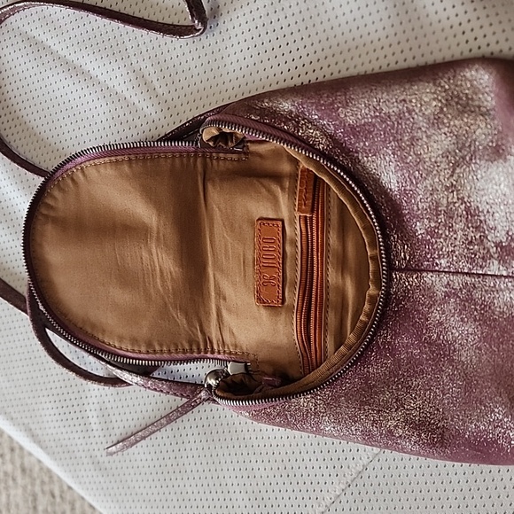 Hobo fern violet metallic crossbody - Picture 3 of 3